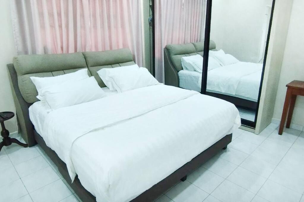 Rawang Conner Lot Homestay Exterior photo
